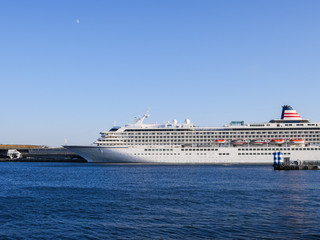 横浜　客船