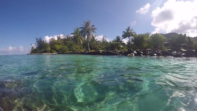 lagon en Polyn&eacute;sie Fran&ccedil;aise