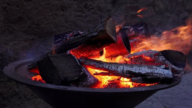 wood in flame: coal, charred, fireplace, warm, winter