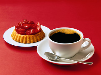 Coffee and strawberry flan