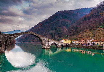 Toscana Italia, Ponte della Maddalena Borgo a Mozzano