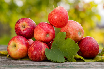 Apples