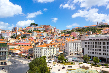 Naklejka na ściany i meble Panorama über Lissabon. Die Hauptstadt von Portugal im Sommer.