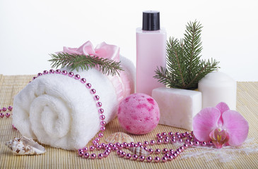 Relaxing beauty set with luxurious towel, soap and shower gel