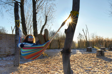 chillen in der Hängematte am See