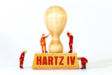 Hartz 4, Miniaturen