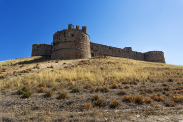 Fototapeta na wymiar Medieval castilian fortress. Berlanga de Duero, Soria, Castilla y León, Spain, Europe.