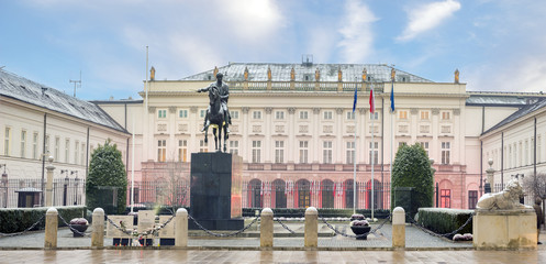 the presidential palace in Warsaw
