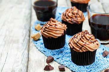 chocolate cupcakes with chocolate cream cheese frosting