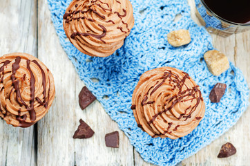 chocolate cupcakes with chocolate cream cheese frosting