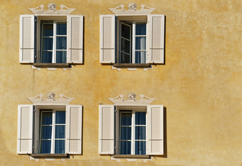 Fototapeta na wymiar Windows of House in Ascona of Ticino in Switzerland