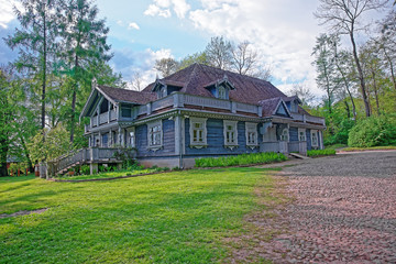Fototapeta na wymiar Old wooden house in Bialowieza National Park in Poland