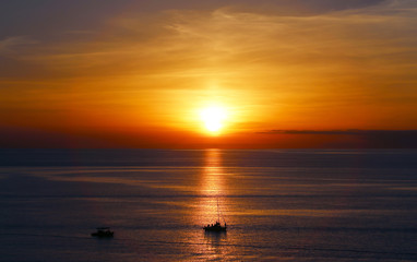 Fototapeta na wymiar Beautiful sea sunset