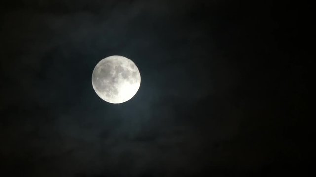 perigee, supermoon, full moon time lapse clear