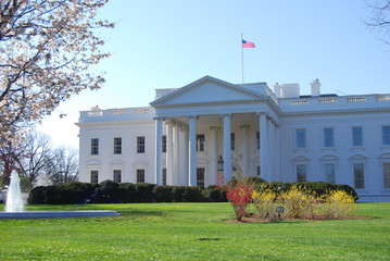 Fototapeta na wymiar White House, Washington, DC - home of President of the United States of America