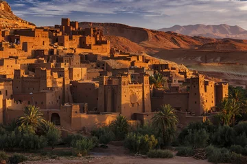 Papier peint photo autocollant rond Maroc Ait Ben Haddou, Marokko, Kasbah, Unesco Weltkulturerbe, 16.10.2016, im Hintergrung der Hohe Atlas 