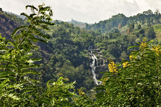 Little Rawana (Ravana) Falls en route to Ella Rock, the upper level of the popular falls in Ella Gap below, Ella, Sri Lanka