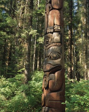 Totem, Sitka, Alaska, USA