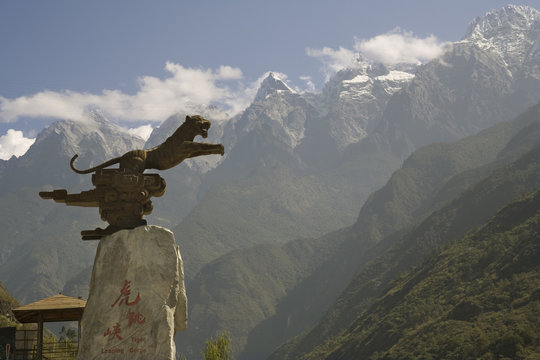 Tiger Leaping Gorge, Yangtze River, Yunnan, China
