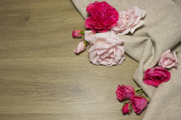 rose flowers on the wooden table