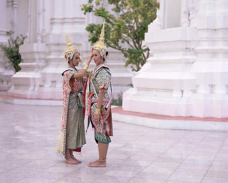 Two dancers in traditional Thai classical dance costume, Bangkok