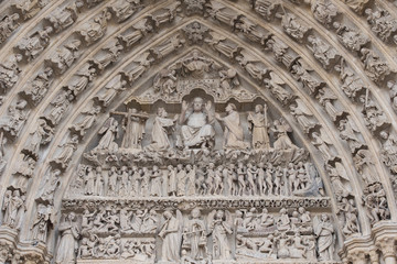 Obraz premium detail of the Cathedral of Amiens