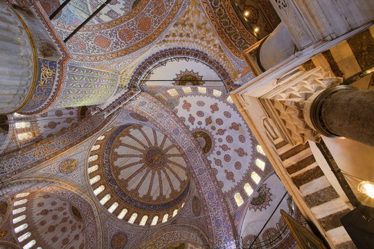 Interior of the Blue Mosque built by Sultan Ahmet I in 1609, designed by architect Mehmet Aga, Istanbul, Turkey