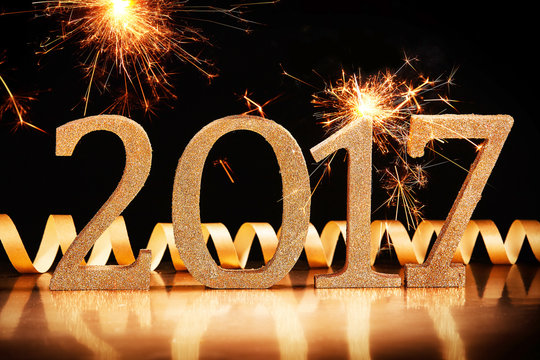 2017 gold glitter date with fiery sparklers