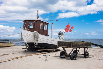 Ein Fischerboot in Koserow auf der Insel Usedom
