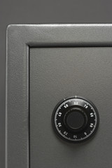 Safe with dial