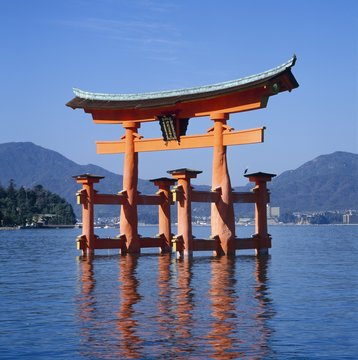 Torii Gate Shrine, (Itsukushima-Jingu Miya Jima), Japan