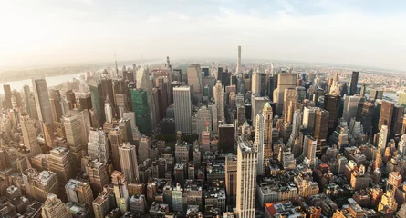 Türaufkleber New York New York City Manhattan Straßenluftbild mit Wolkenkratzern, Fußgängern und viel Verkehr. Blick vom Empire State Building