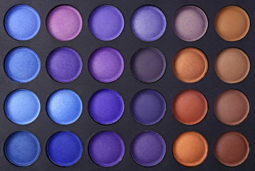 Professional multicolour eyeshadows palette