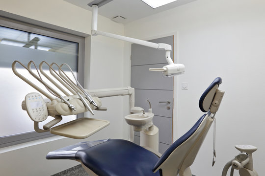 unité dentaire chez un dentiste