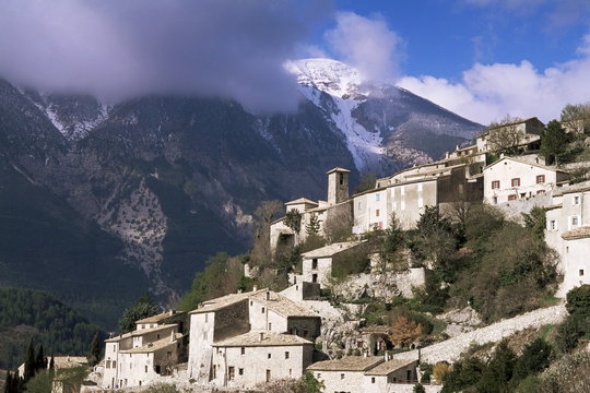 Brantes and Mont Ventoux, Vaucluse, Provence, France