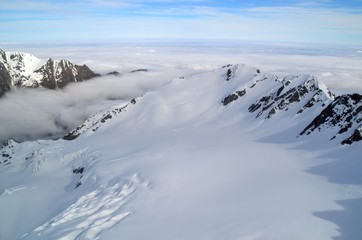 Fototapeta na wymiar pure nature - breathtaking view of snowy mountains - New Zealand