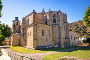 Fototapeta premium Collegiate church of Santa Maria, Villafranca del Bierzo