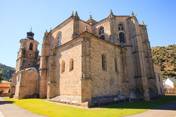 Fototapeta na wymiar Collegiate church of Santa Maria, Villafranca del Bierzo
