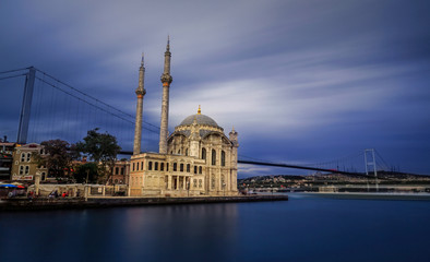 Fototapeta na wymiar Ortakoy in blue hour, Istanbul