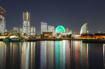 Fototapeta na wymiar 横浜、みなとみらい地区の夜景 