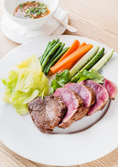 juice steak with vegetables