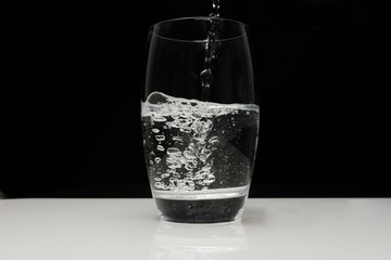 Wasserglas - Trinken - Wasser