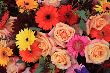 Obraz na płótnie Canvas Colorful bridal flowers