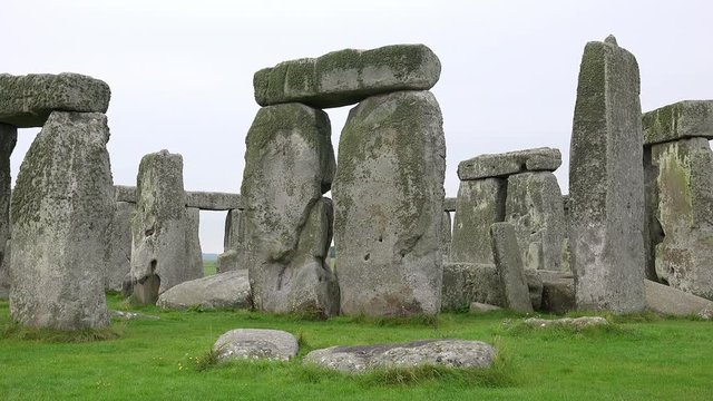 StoneHenge England Tourism Monolith Stones