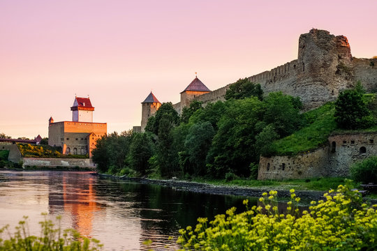 Ivangorod fortress and Castle of Herman