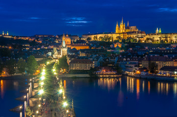 Fototapeta na wymiar Panorama with the Charles Bridge and the St. Vitus Cathedral, Prague by night