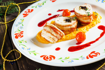 chicken rolls with carrot puree