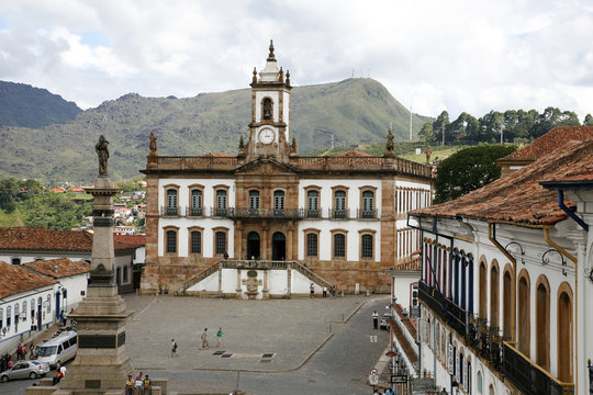 Praca Tiradentes with the statue of Tiradentes and Museu da Inconfidencia, Ouro Preto, Minas Gerais, Brazil 