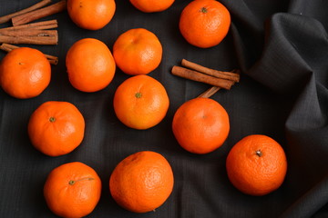 Mandarins with cinnamon