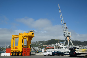 container crane © Lakeview Images